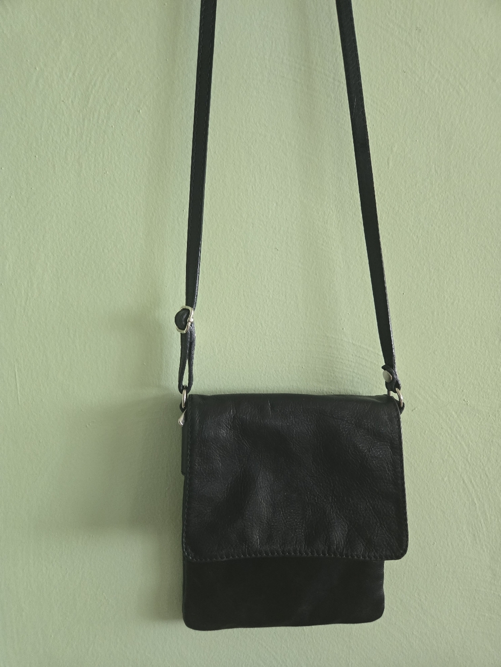Italian Genuine Leather Flap Crossbody – Midnight Black